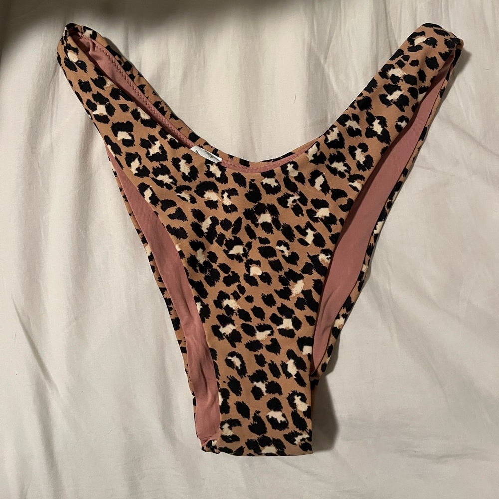 NWOT aerie cheeky leopard swim bottom